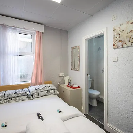 100 Pipers Hotel-2